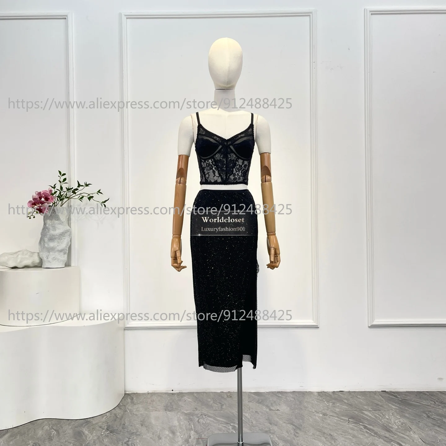 

Женская черная кружевная лоскутная блузка без рукавов, топы и прессованная юбка-миди с бриллиантами, комплект 2026, новая мода