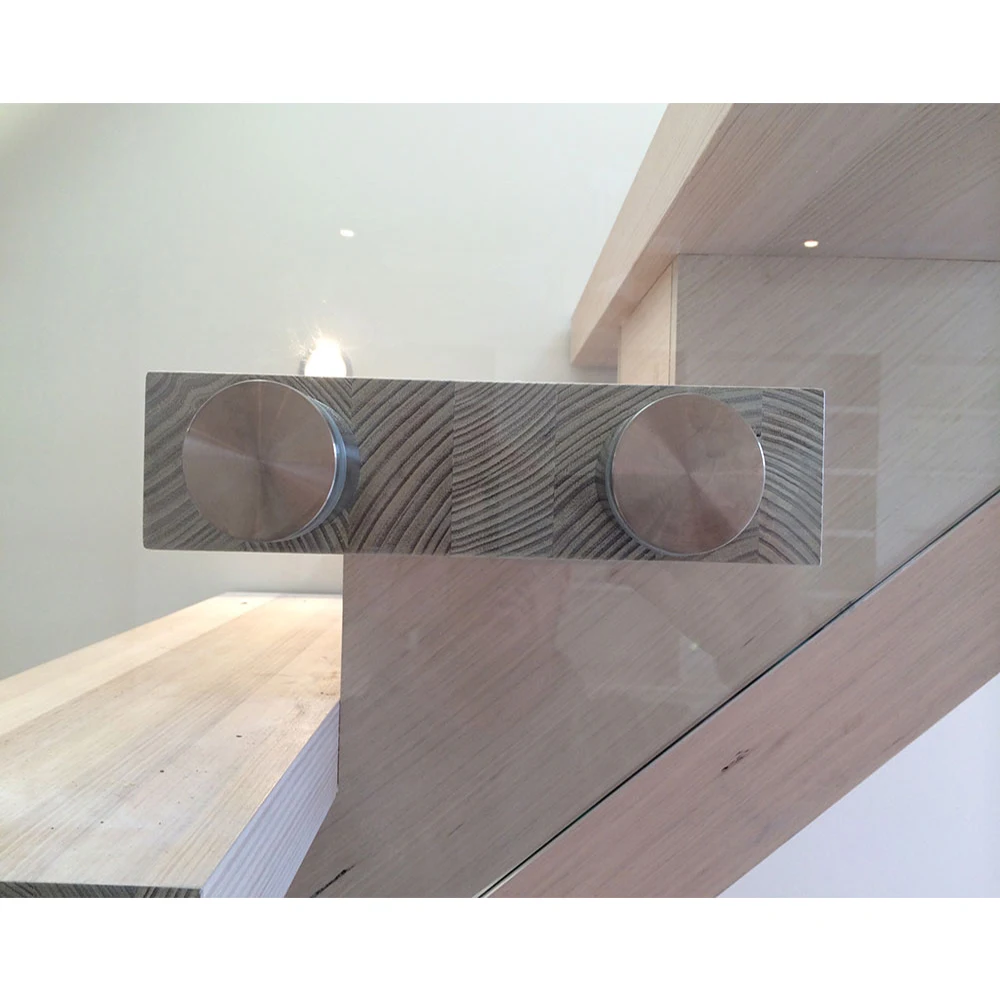 Chinese glazen leuning Rechte trap Ontwerpen Aangepaste trappen Metaal Gebruikte binnentrap