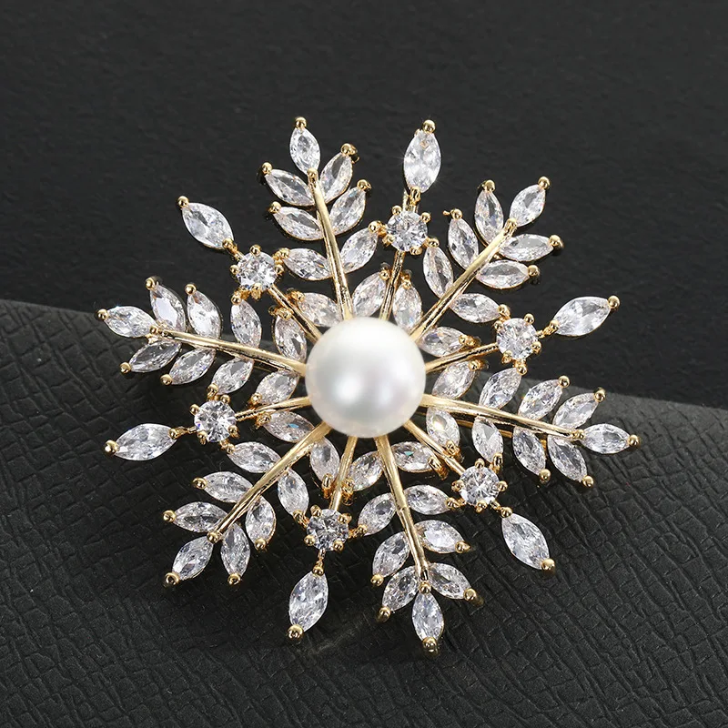 Chinese Style Snowflake Brooch Pearl Vintage Coat Cheongsam Corsage Classical Pin Women's Accessories Natural Elegance Hanfu