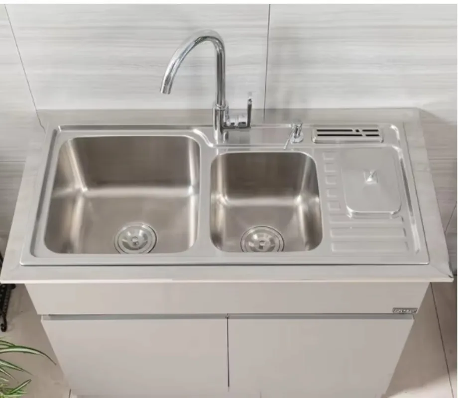 Lavello da cucina in acciaio inox a doppia vasca