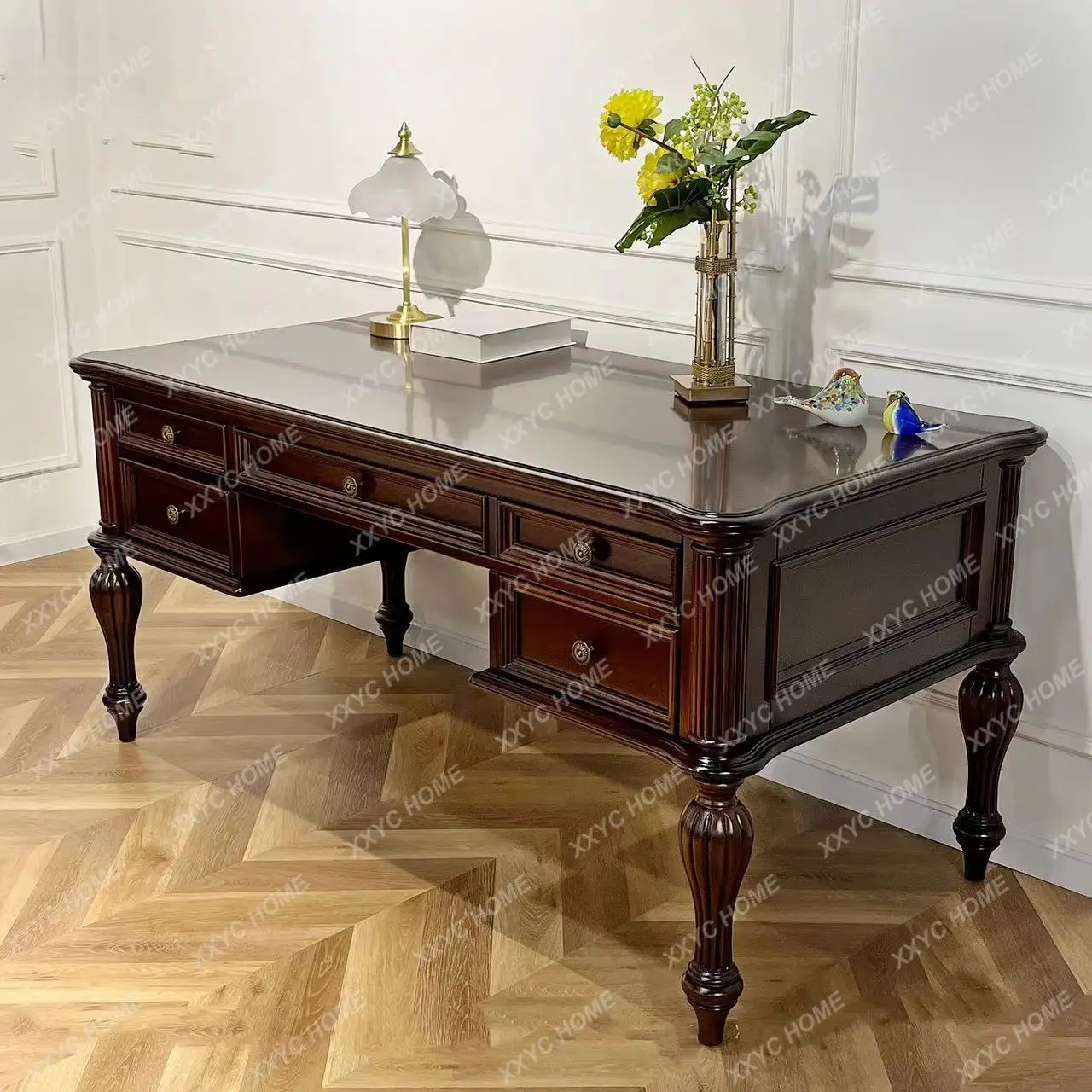 

Письменный стол из массива дерева в стиле ретро с резьбой, классический стол в римском стиле для кабинета