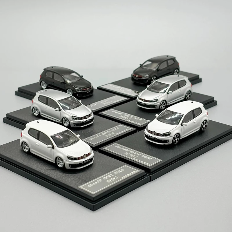 

Maxwell 1:64 Scale VW Golf GTI MK6 Lowered Edition Alloy Car Model Classics Adult Souvenir Gift Static Display