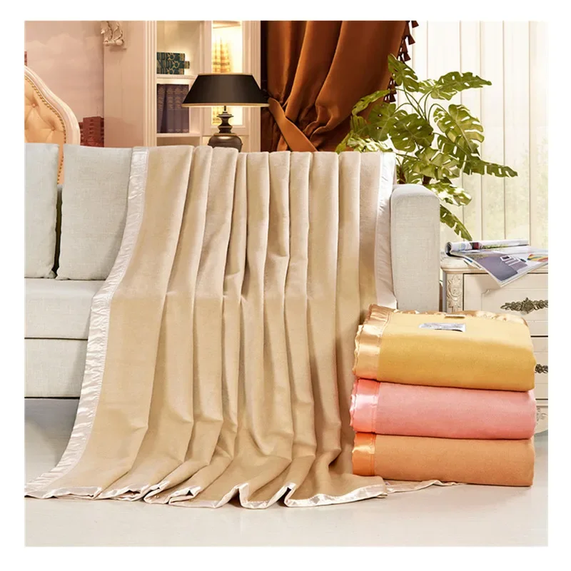 China Wholesale Luxury Naturally Soft Premium Mulberry Silk Blanket for Bed Sofa