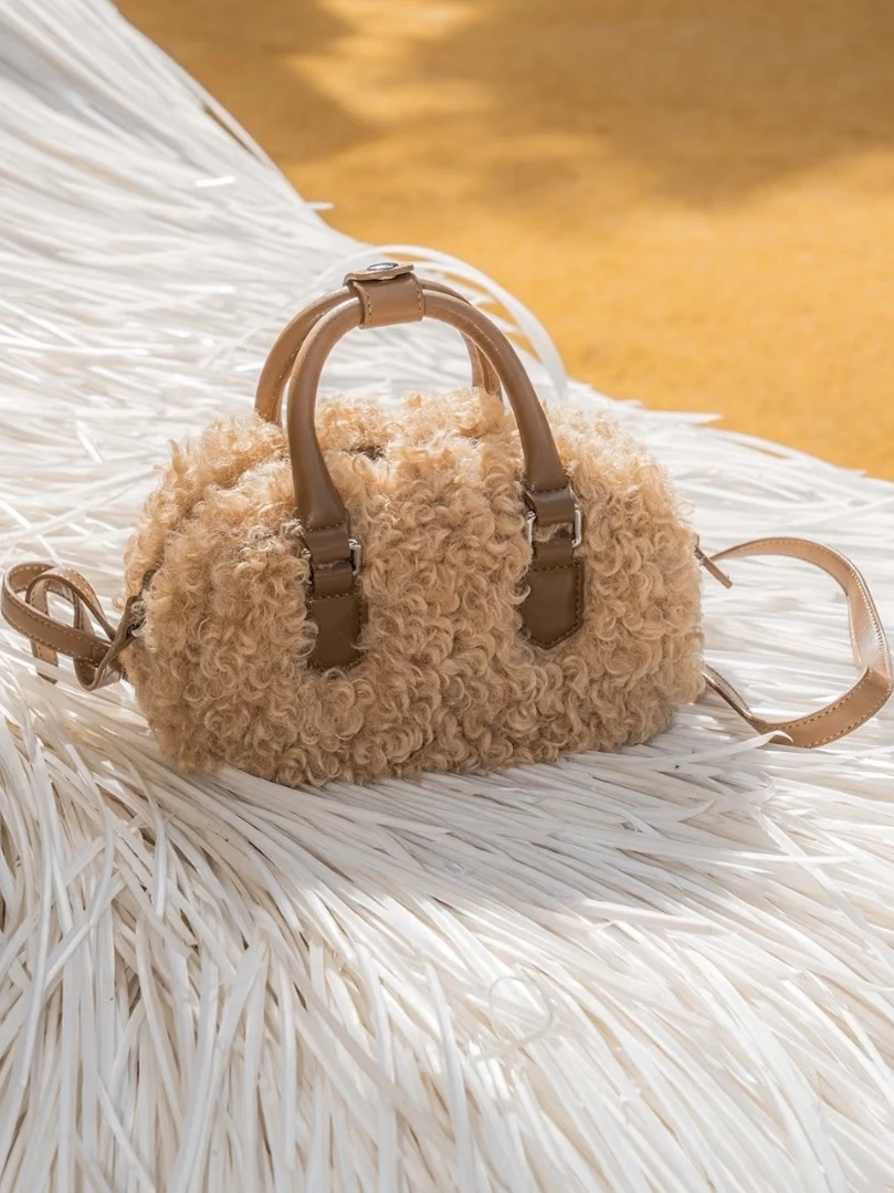 

Autumn Winter Lamb Fur Plu Ladies Handbag 2025 New Faion Casual Crossbody Pillow Bag Single oulder Bag for Young Women