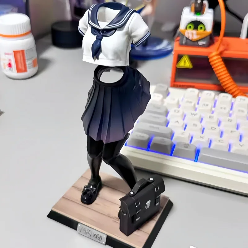 アニメ皇帝の新しい服透明皇后飾りグッズアクションフィギュアモデルの装飾ギフト誕生日美容少女