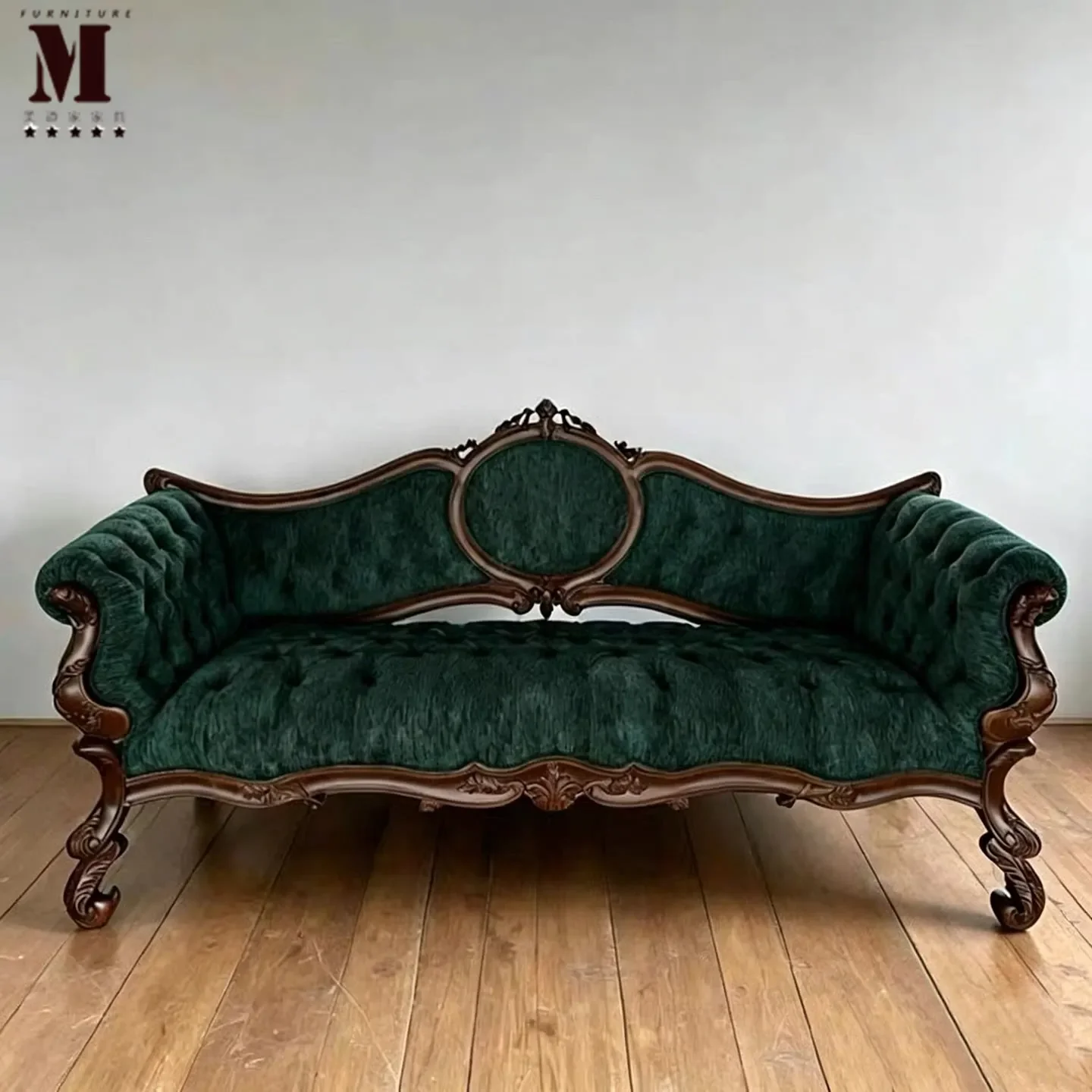 81 N European Vintage Solid Wood 3-Seater Sofa Rococo Green Tufted Upholstered Couch for Living Room Photography