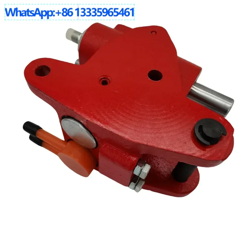 

2PCS Corn harvester accessories brake sub-pump AYC12840 brake master pump AYC17252 suitable for brave