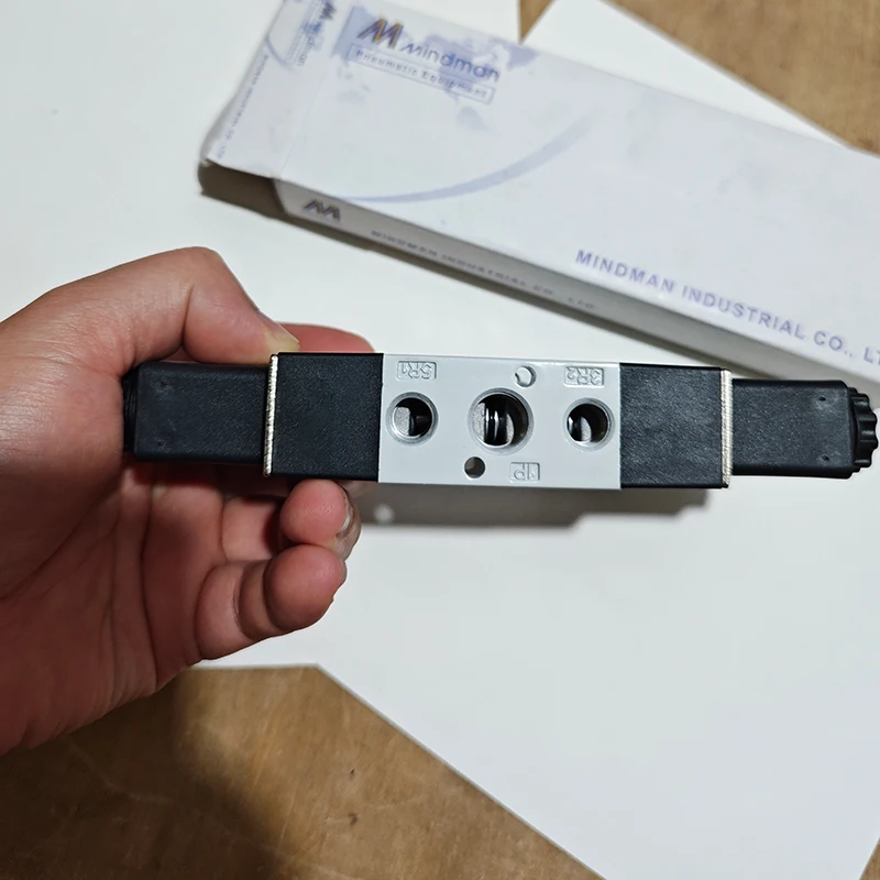 Электромагнитный клапан MVSC-220-4E2 Пневматика — деталь 3