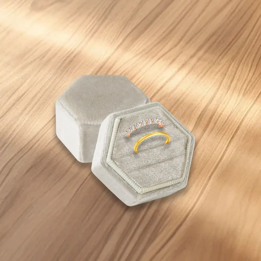 กล่องแหวนเครื่องประดับกำมะหยี่ผู้หญิงหกเหลี่ยม3ช่อง