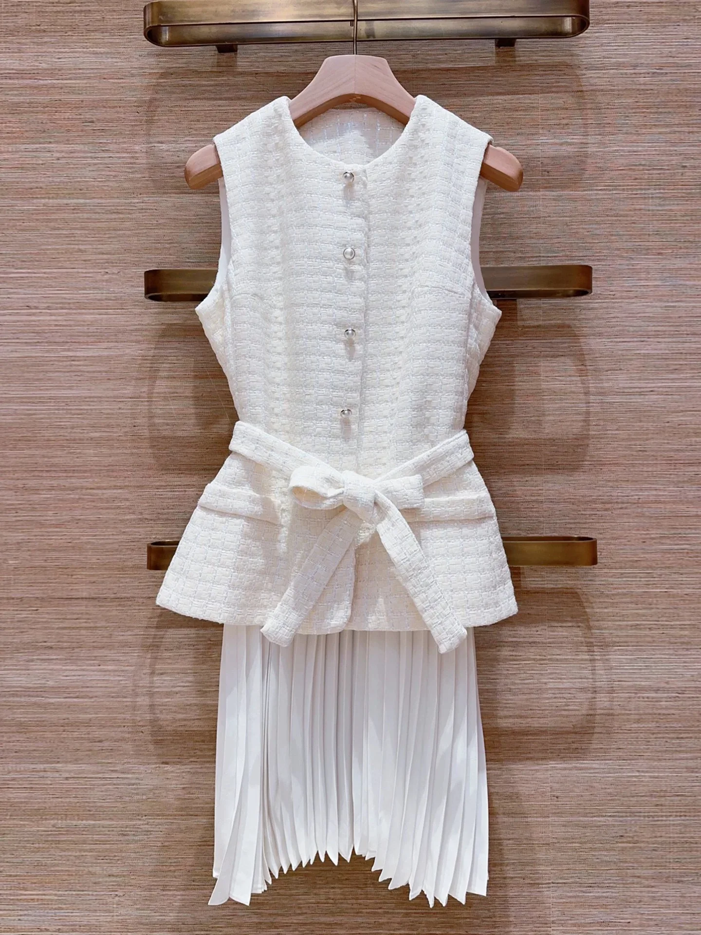 

Элегантное белое платье с поясом и плиссированной юбкой из утолщенной шерстяной ткани для весны и лета, модное женское платье