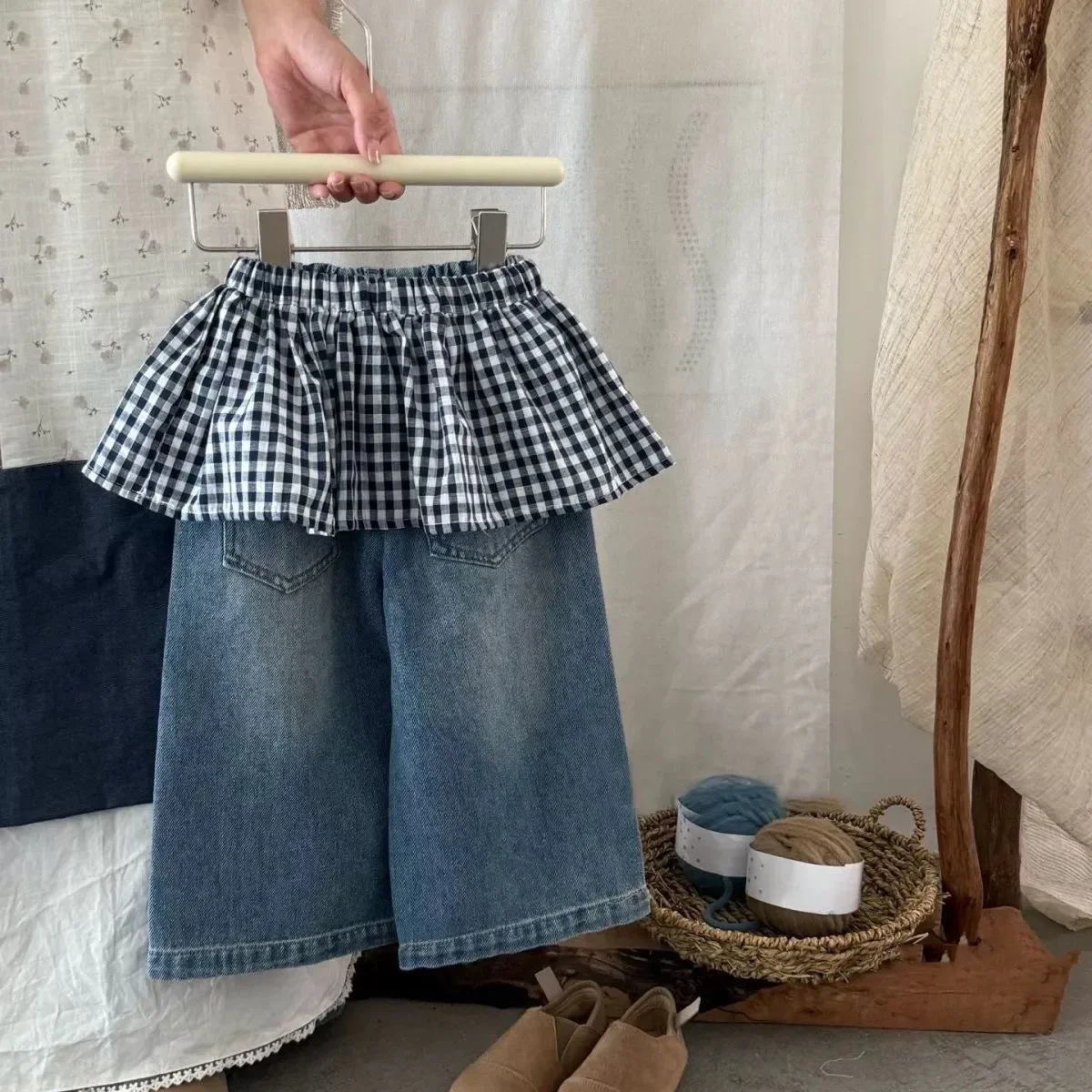 

Spring and Autumn Girls' Stacked plaid Jeans New Children's Retro Design Wide Leg Pants 80-140CM