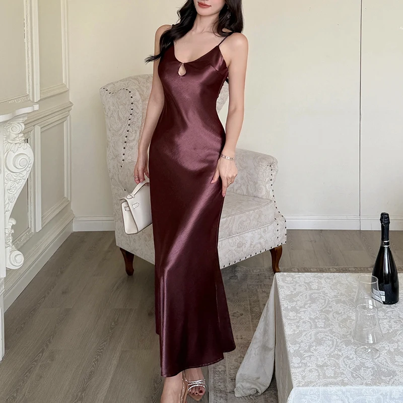 Party Spaghetti Strap Dress Women Sleeveless Satin Dress Summer 2025 New V Neck Hollow Out Mermaid Dress High Waist Sundress