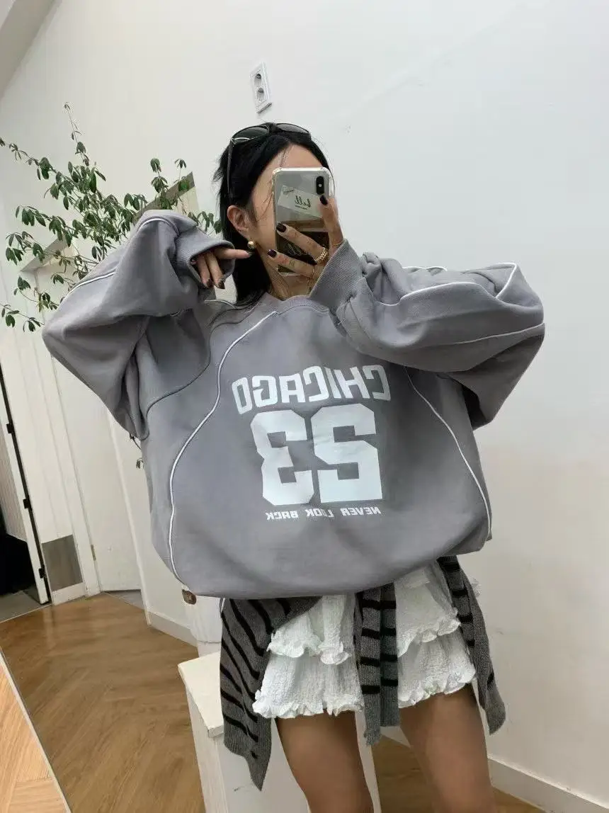 

Женский хлопковый свитер с принтом, свободного кроя, с круглым вырезом, с асимметричным подолом, стильный, модный