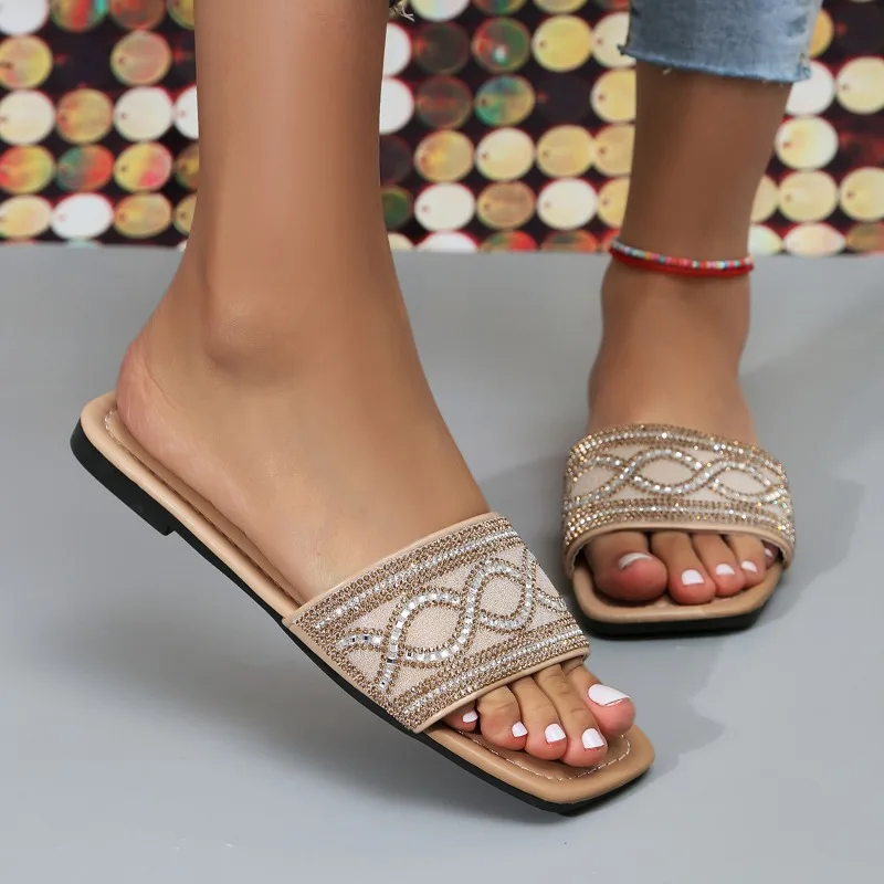 2025-novos-chinelos-femininos-outerwear-novo-verao-cabeca-quadrada-sola-macia-pequena-fragrancia-beira-mar-ferias-sapatos-de-praia