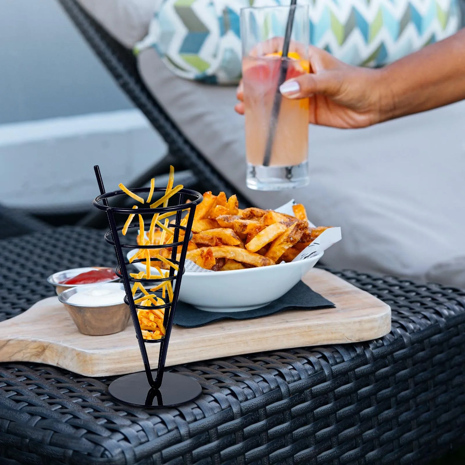 

Iron Snack Tray Cone Shaped Holder Material Creative Design Fits Most Cones Ideal Dessert Shops Restaurants Kitchen