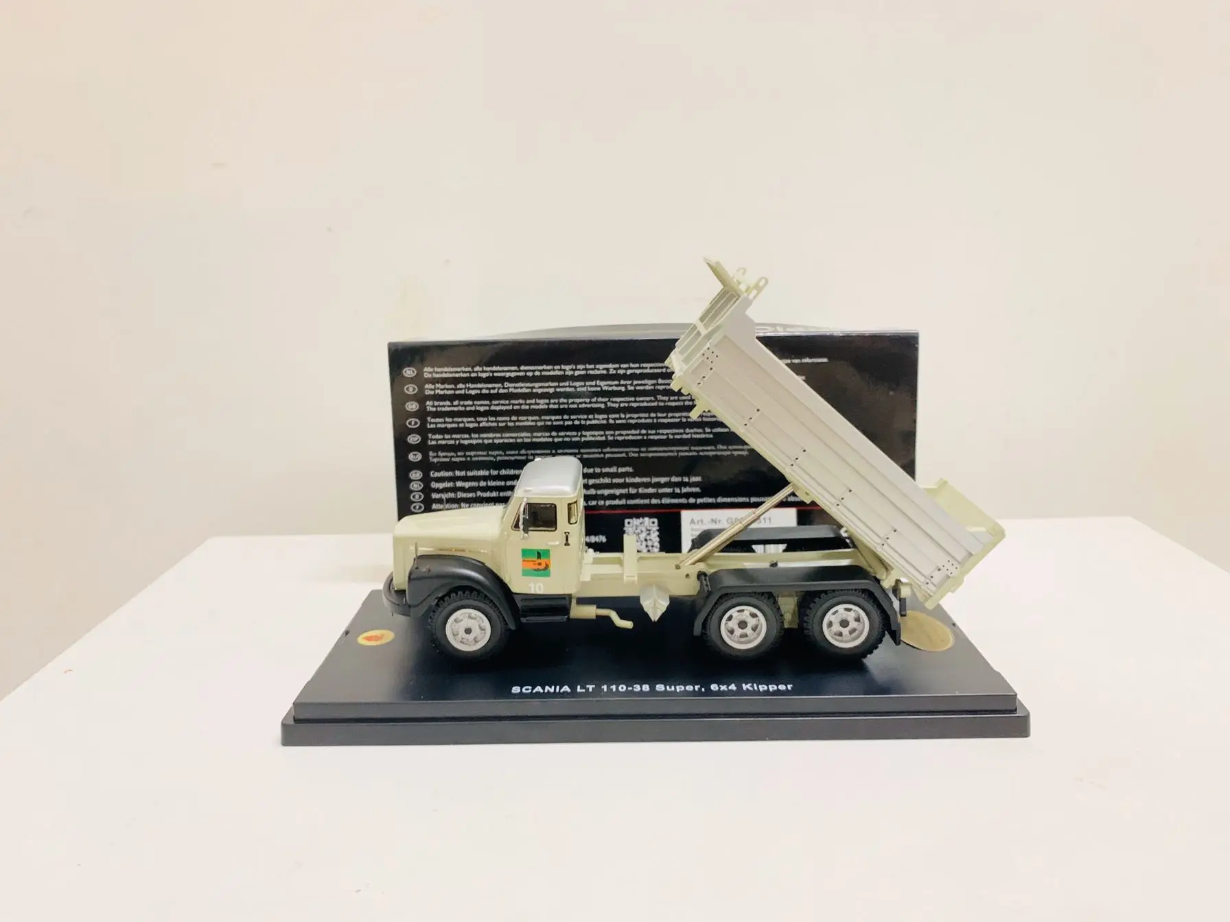 G0ldenオールディーズ!!!! スケールレジンモデルトラック,新しい箱入りトラック,LT 110-38,スーパー6x4,キッパー,1:50