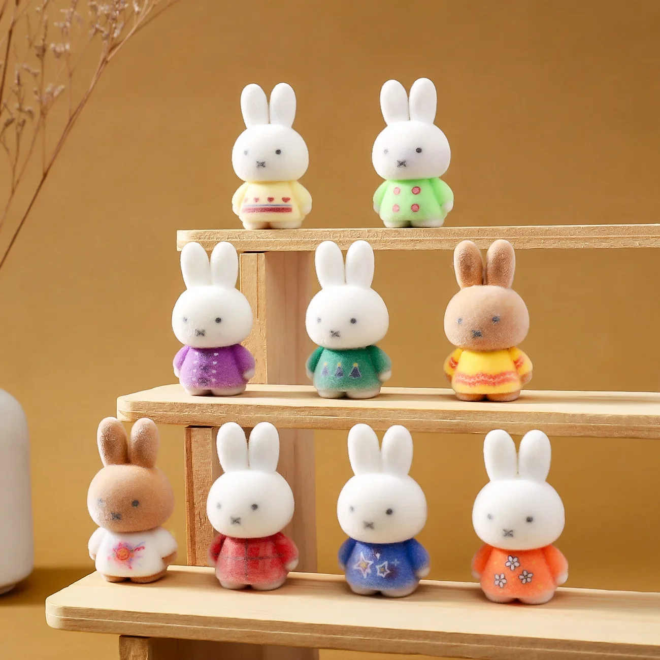 Image of Mini Beflockte Miffy Hasen-Figuren Niedliche Cartoon-Kaninchen-Puppen Kawaii Schreibtisch-Ornamente Sammlerstücke Mini Tierfiguren Geschenk
