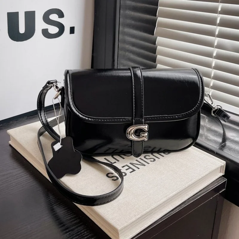 

Luxury Leather Crossbody Bag For Women Elegant Design With Adjustable Strap Perfect For Daily Commute And Evening Events