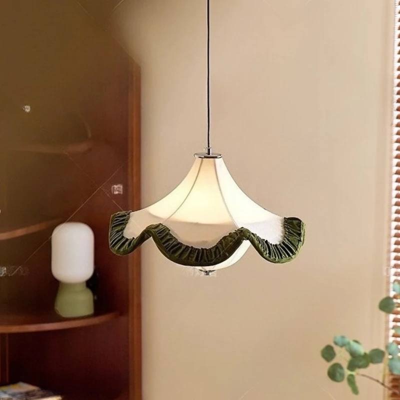 الفرنسية الأبيض النسيج مُثبتة في السقف أضواء الأخضر أضعاف الدانتيل الثريا الرجعية غرفة المعيشة المطبخ غرفة نوم مطعم مصابيح معلقة #3