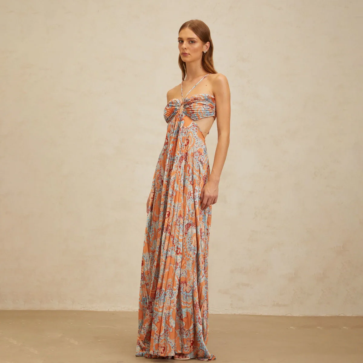 Kwtx feminino designer halter pescoço maxi vestido plissado impressão renda recorte praia festa vestido de noite primavera verão 2026 novo