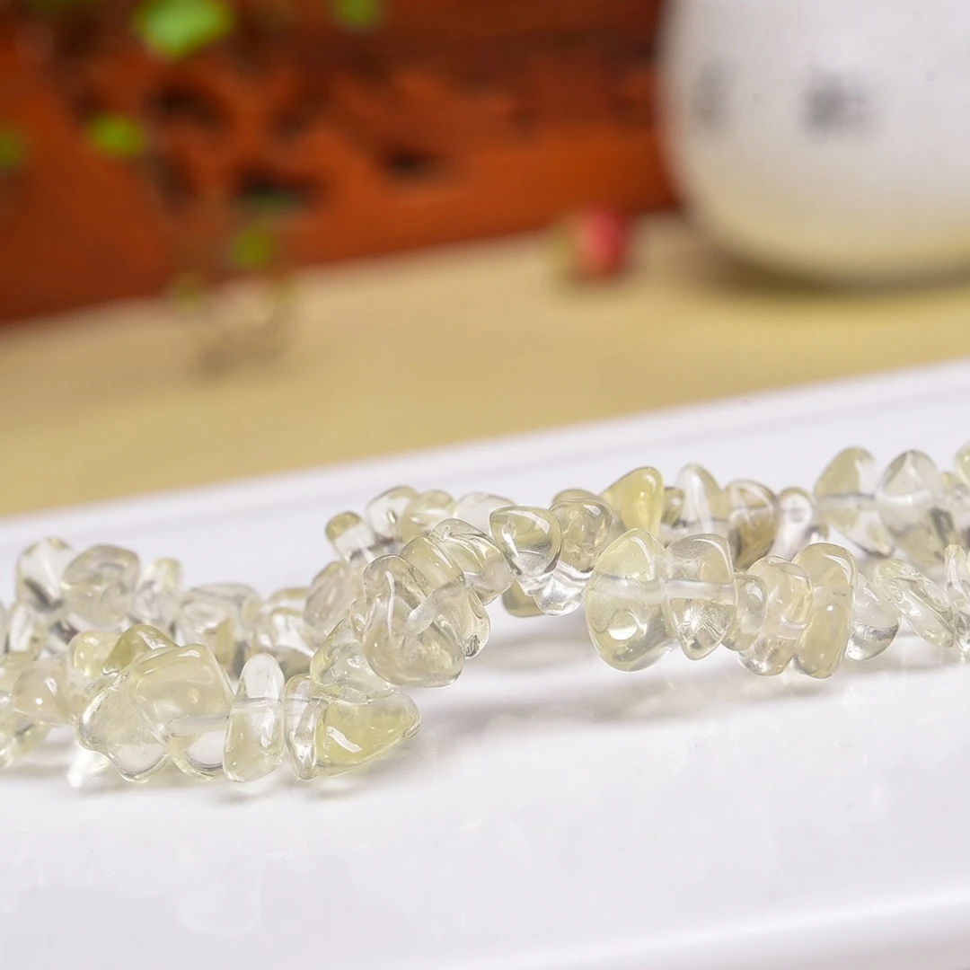 1連のイエローストーン原石ビーズ、シトリンチップスのエクストラロングシングルストリングネックレス（重ね付け用）、穴あけチップス