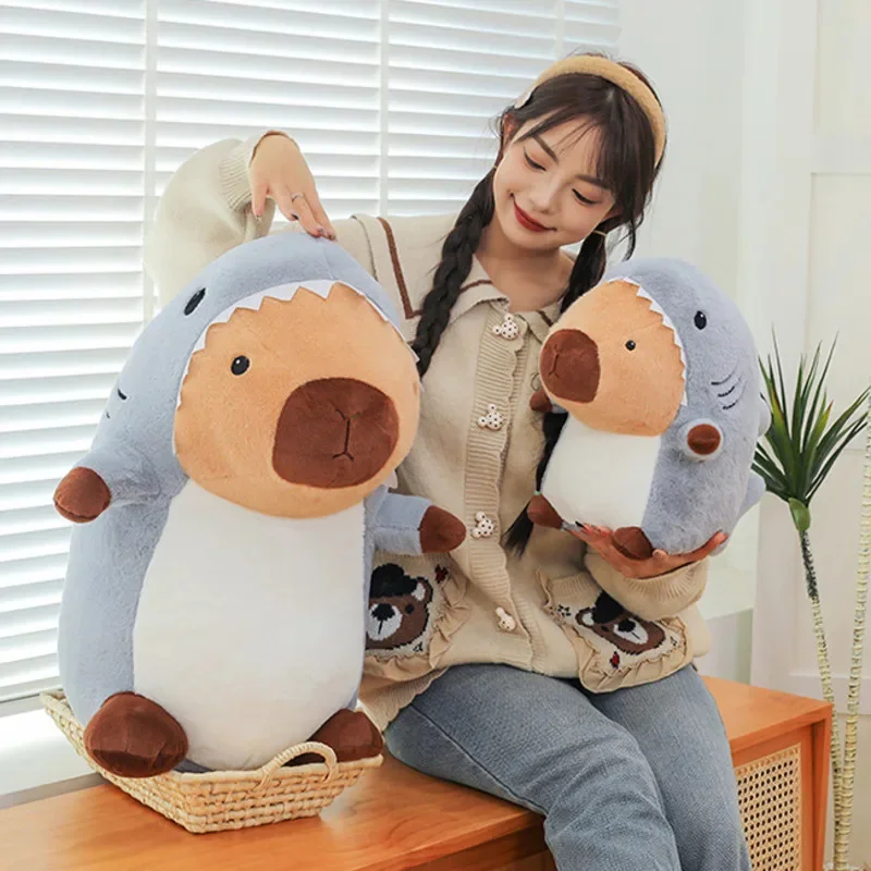 Capibala Plush Creative Shark Capybara Dolphin Plushies ของเล่นของขวัญตุ๊กตาสัตว์ตุ๊กตานุ่มตุ๊กตาเด็กผู้หญิงของขวัญวันเกิด 2025 ใหม่