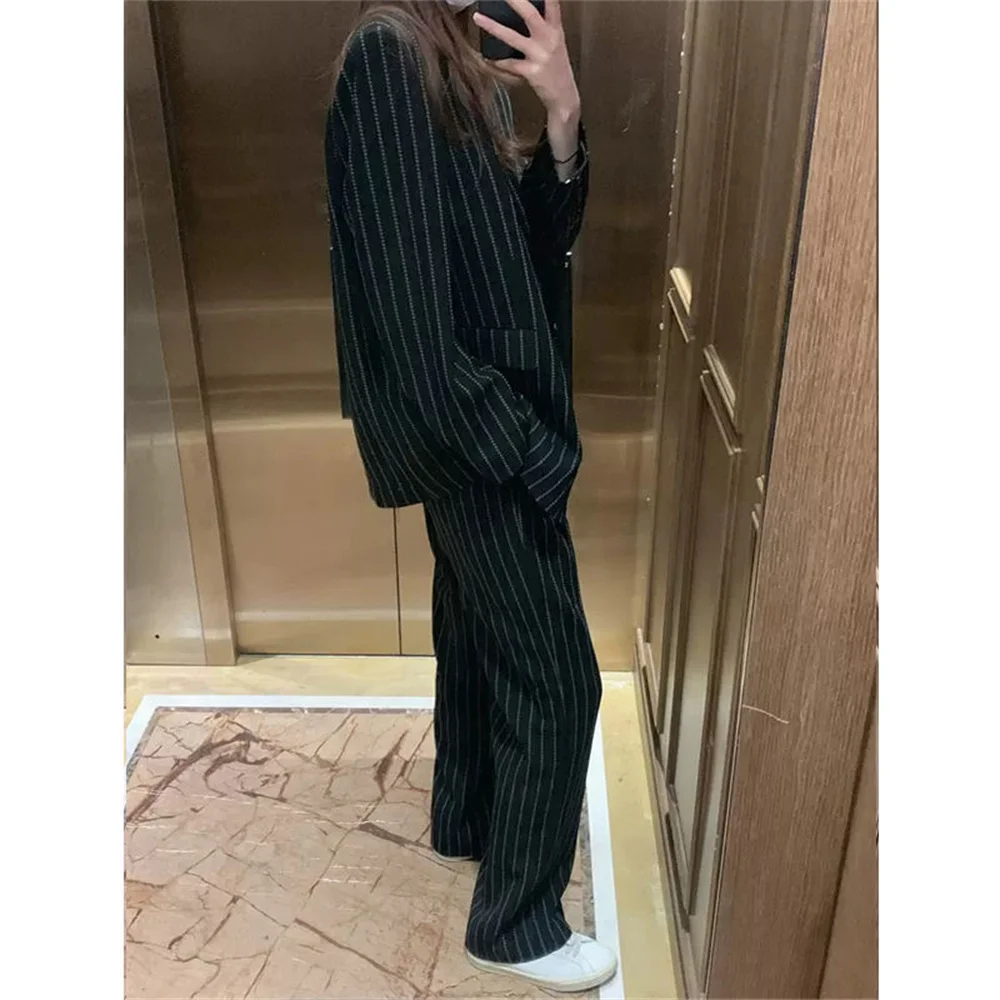 2024 Spring and Autumn light cooked fashion fried street leisure commute advanced sense of small fragrance black suit women's pr