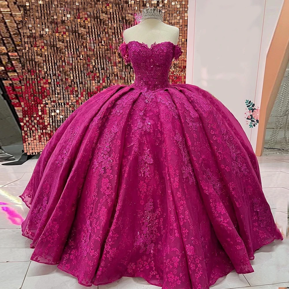 Fuchsia Quinceanera ชุดเม็กซิกัน Sweetheart Puffy Lace-Up Corset ปิดไหล่ Applique Luxury Princess Vestidos De XV Anos