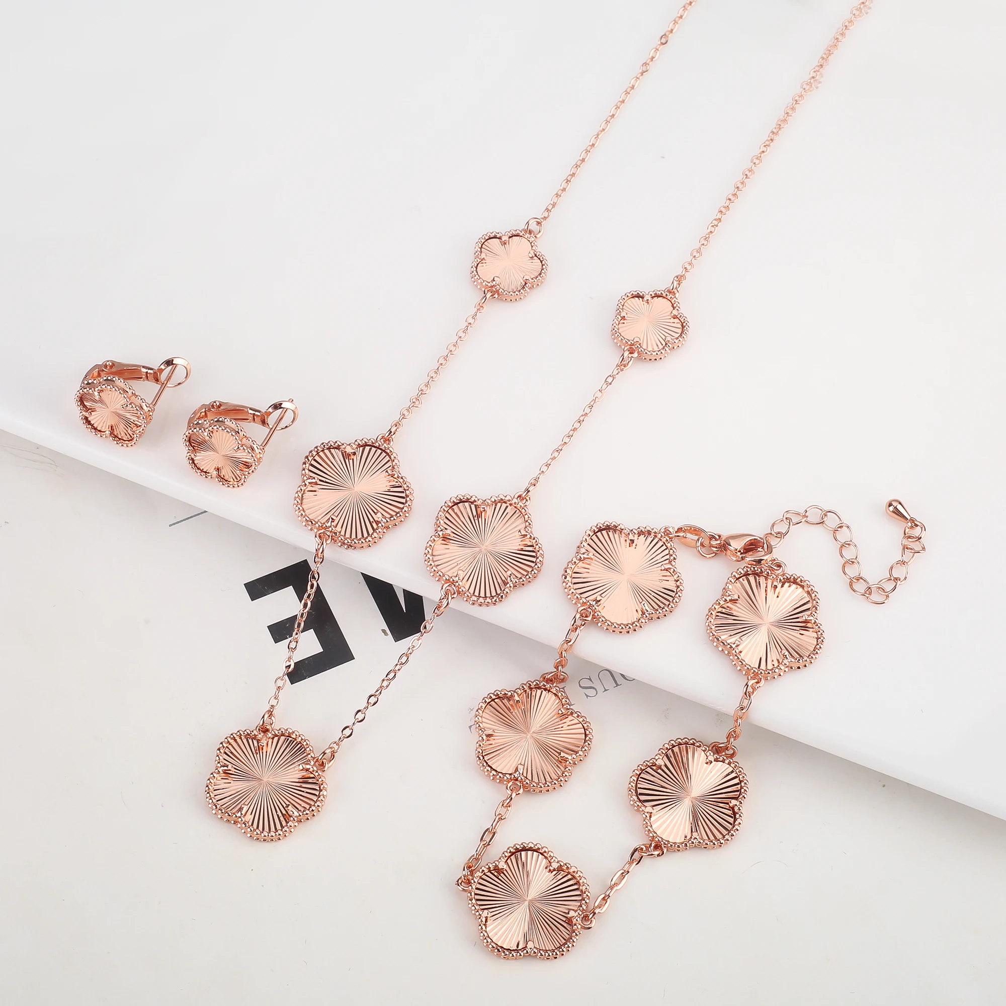 Women's Shiny Metal Plant Five Leaf Flower Set