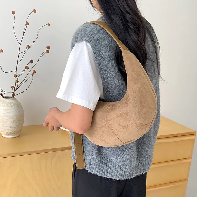 

2025 Autumn Suede Shoulder Bags Fashionable Vintage Hobo Dumpling Bag For Travel Commuter Handbags Travel Shopping Half Moon Bag