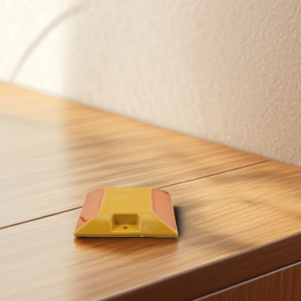 5pcs Road Delineators Heavy Duty Reflective Plastic Raised Design For Highway Driveway Pathway Safety Markers Traffic Guidance