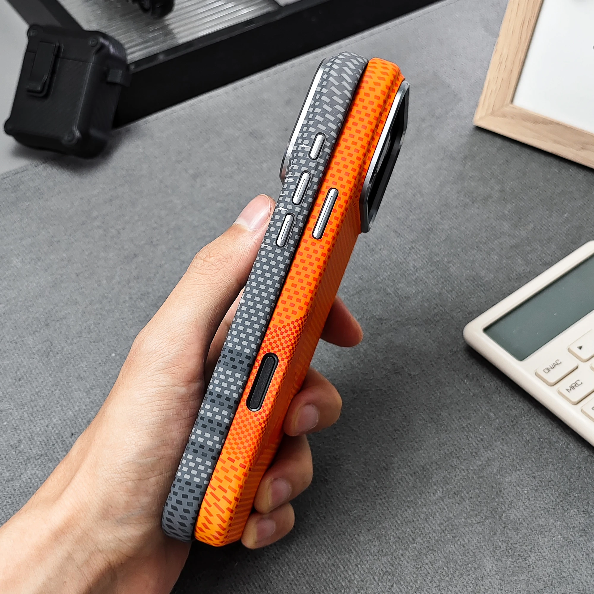 Fashion Luxury Carbon Fiber Texture Slim Skinn Feel Case For iPhone 18 Pro Max 15 16 17 Pro for Magsafe Shockproof Protect Cover - view 4