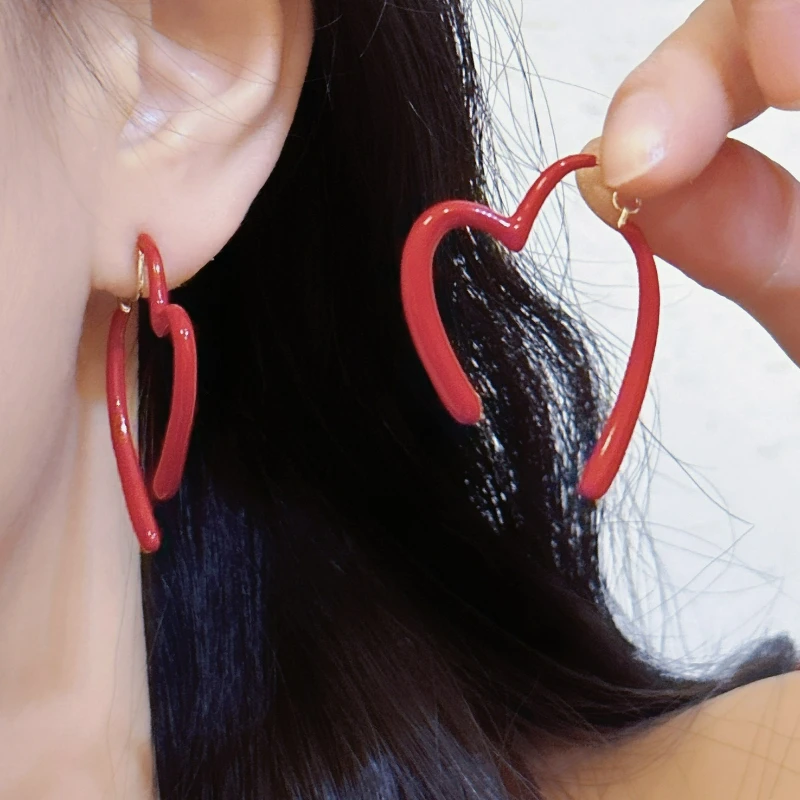 Red Peach Heart Earrings Women's Senior Irregular Design Versatile Temperament Elegant Personality Fashion Jewelry 5E127
