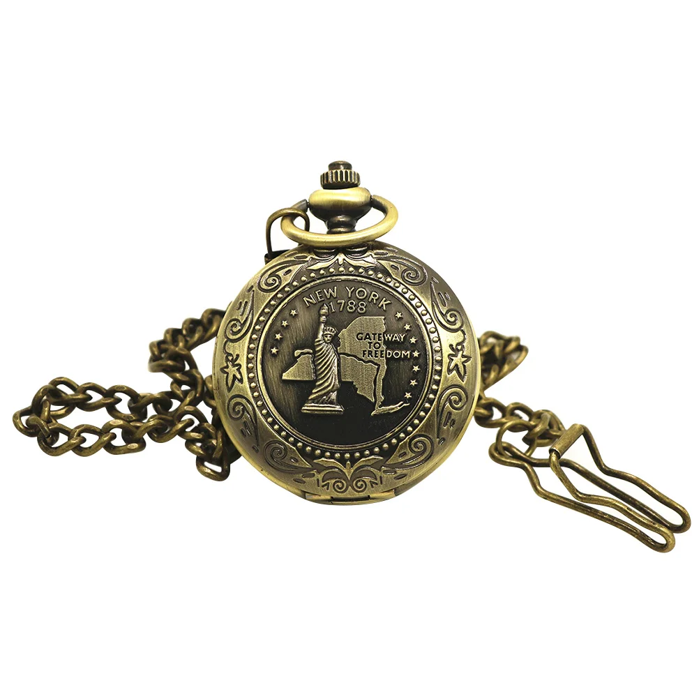 

1 set 1 Set Vintage Metal Pocket Compass With Chain Portable Hiking Navigation Tool For Camping Outdoor Gift Durable Belt Clip