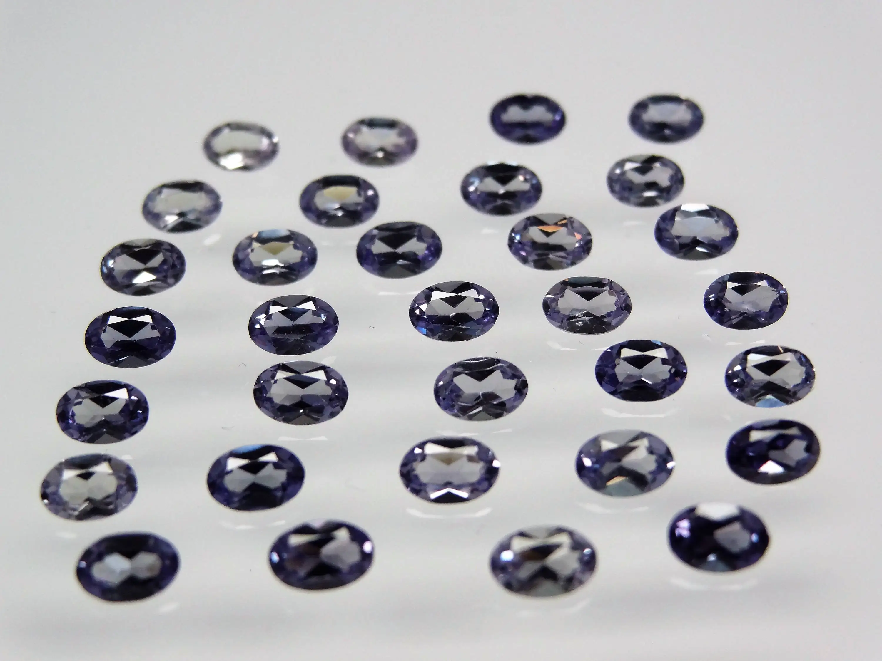 Color Change Russian Lab-Created Alexandrite Purple Blue Green Sapphire Oval Faceted Lab Grown Synthetic Corundum SIZE CHOICE