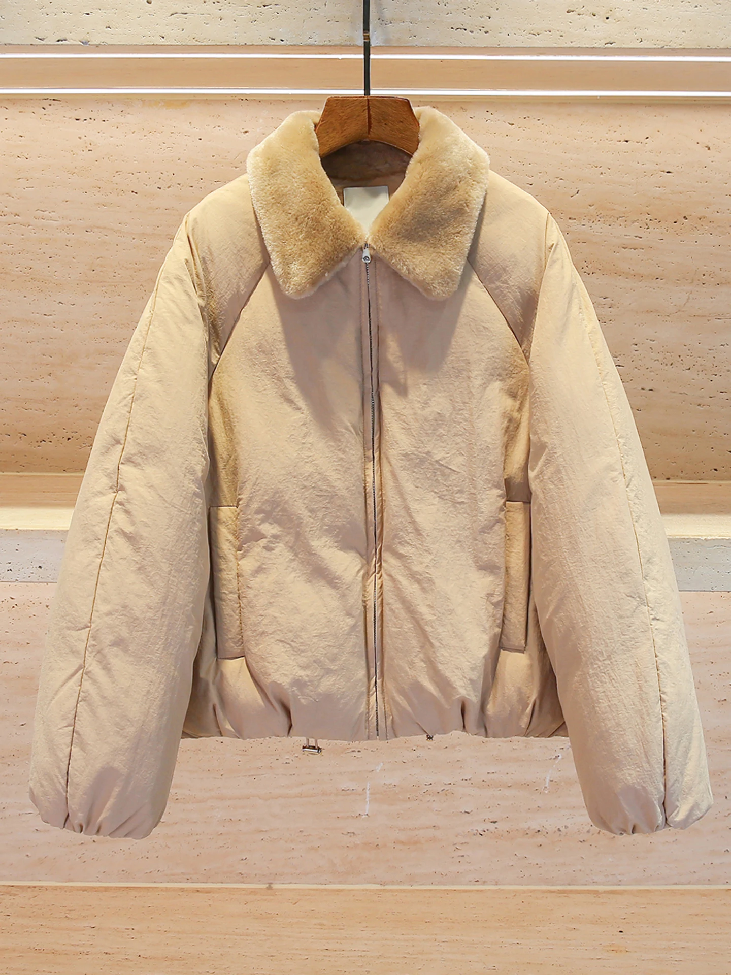 

Loose Thickened Cotton Jacket with Fur Collar for Women Autumn Winter Seasonal Simple Style Commute Long Sleeve Zipper Closure