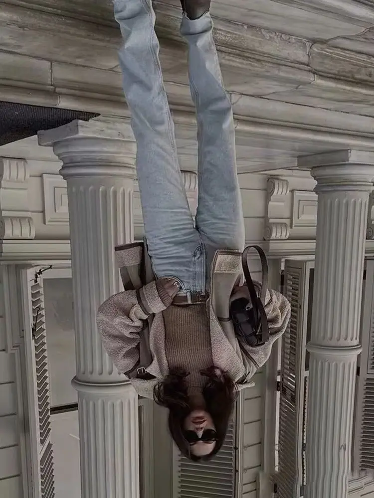 

HH Woman Winter Fashion Long Sleeves Lapel Pocket Splicing Decoration Diagonal Zipper Jacket Female Street Style Casual Coat