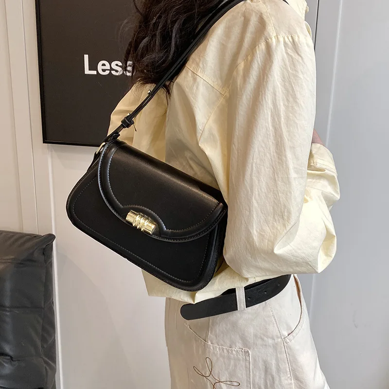 Korean Popular Red Square Bags Handbag 2024 New Fashion Single Shoulder Underarm Bags Luxury Designer Versatile Crossbody Bag