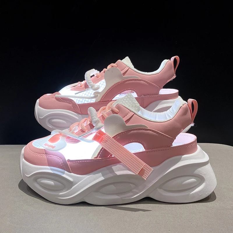 Thick Soled Daddy Shoes Women 2023 New Summer Hong Kong Wind Small White Casual Shoes Network Red Fried Street Sports Shoes