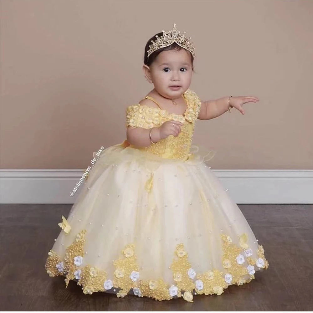 

Lovely Tulle Beading Flower Girl Dress For Wedding Pearls Applique Off Shoulder Child First Eucharistic Birthday Party Dresses