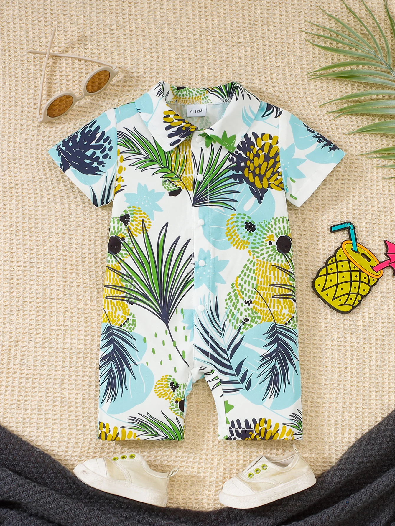 Spring Summer Cute Baby Boy Tropical Leaf & Pineapple Print Short Sleeve Romper 0-2 Years: Soft Fabric, Snap Crotch Design, Eas