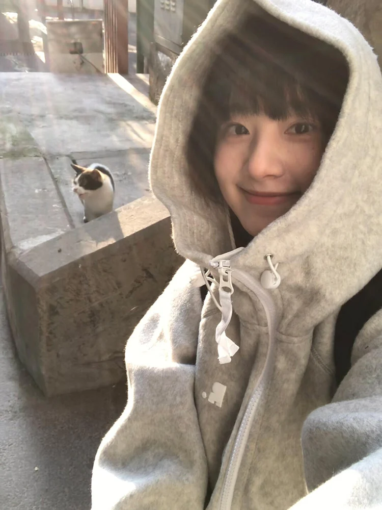 

Retro American Woolen Hoodie Women's Loose Fit Zipper Jaet Autumn Winter Versatile High-End Feel Outerwear for Couples