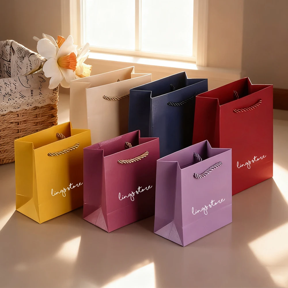 

50Pcs Personalized Logo Jewelry Paper Handle Bag 10x5x10cm 11x6x12cm 13x7x16cm Cosmetic Gift Wedding Candy Organizer Tote Pouch