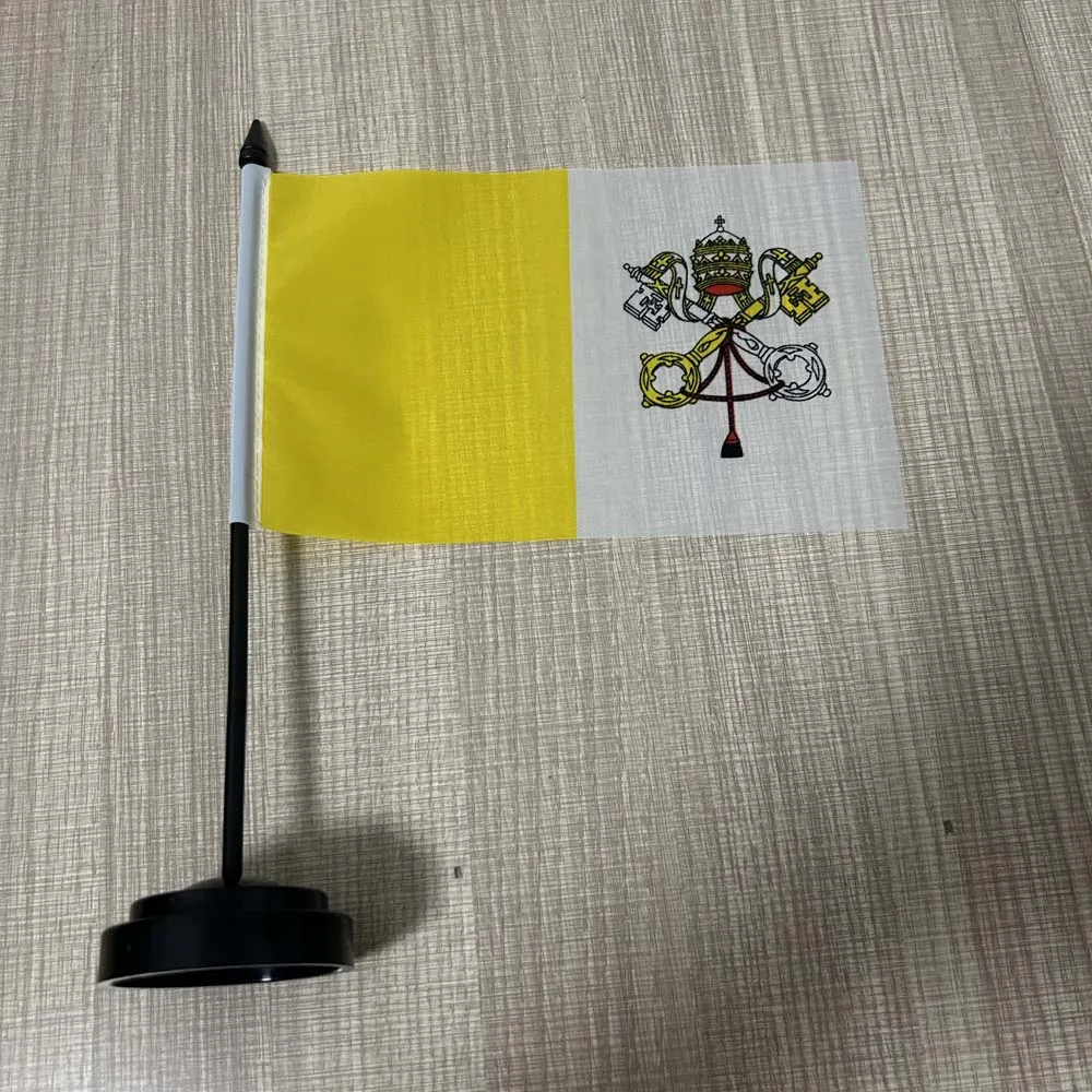 Drapeau de bureau du Vatican 14x21cm en polyester, ornements de bureau, drapeaux, bannière du pays du Vatican, mini drapeau du Vatican pour la décoration