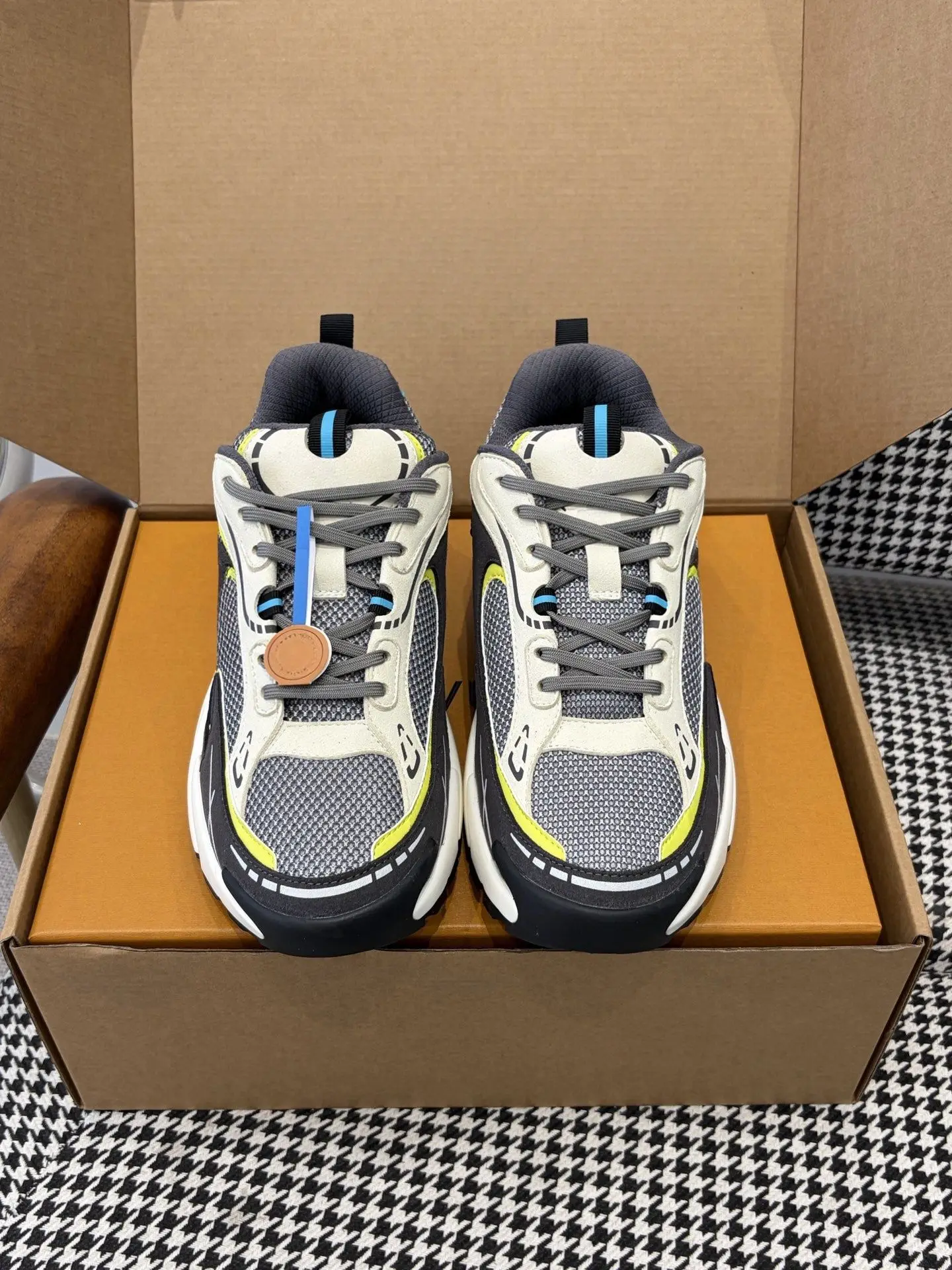 Unisex Grey Cream Fluorescent Yellow Chunky Sneakers Breathable Mesh Suede Splicing Serrated Thick Platform Sole Lace Up Height Increasing Street Dad Shoes