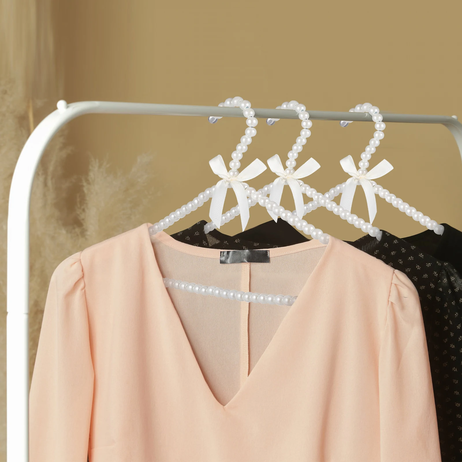 

2pcs Pearl Bowknot Clothes Hangers Luxury Decorative Coat Hangers For Home Clothing Store Use Multipurpose Drying Rack