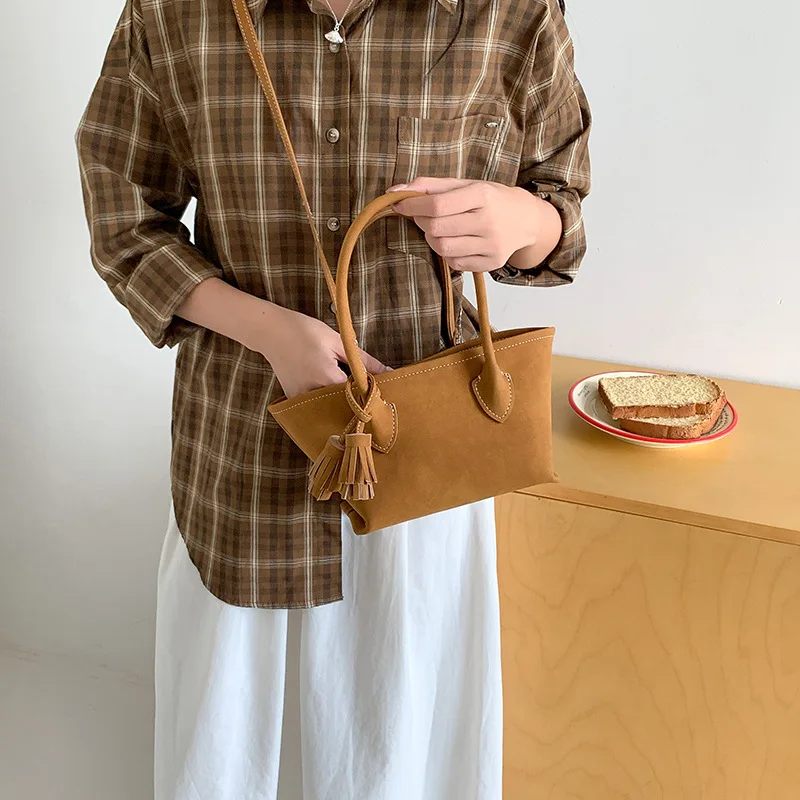 

Осенние замшевые сумки через плечо, корейские модные винтажные женские сумки-тоут, универсальные сумки-кошельки большой вместимости для путешествий, поездок на работу