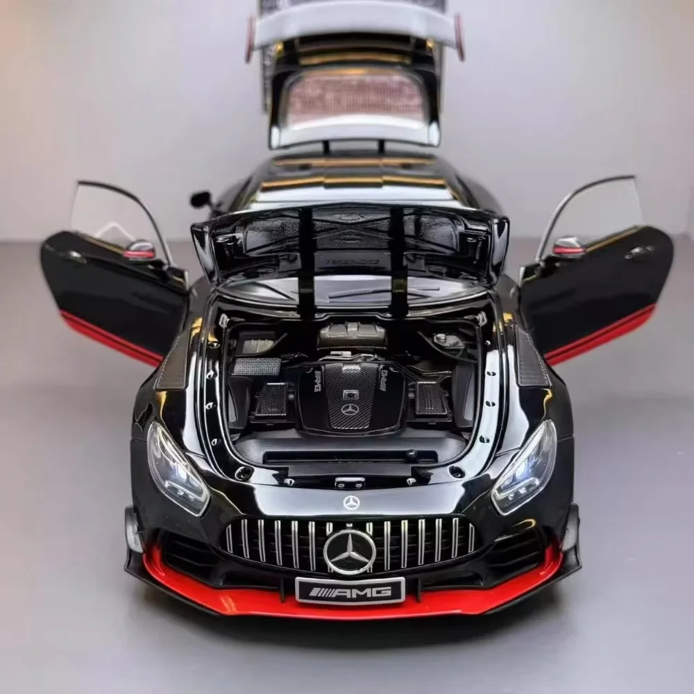 Large 1:18 Green Demon Black Warrior GTR Alloy Diecast Car Model Toy Sound Light Shock Absorption Vehicles Models Gifts for Boy