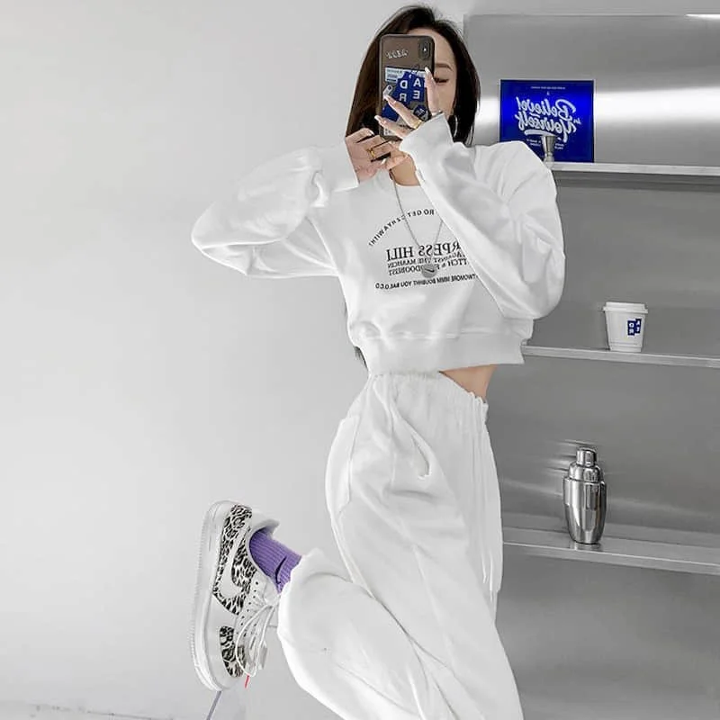 

Pants Set for Women O-neck Cropped Pullover Casual Sweatpants Two Piece Set Women Outfits Loose High Street Korean Style Clothes