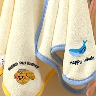 نمط جديد أزياء الحيوانات المطرزة الصغيرة فوط الأطفال لينة وصديقة للبشرة المرجان الصوف ماصة الطفل مربع المناشف